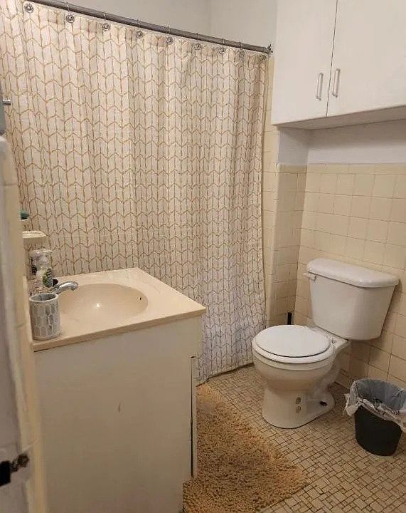 2nd image of 31 E 30th St #3C2