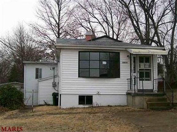 2nd image of 10818 Charles Pl