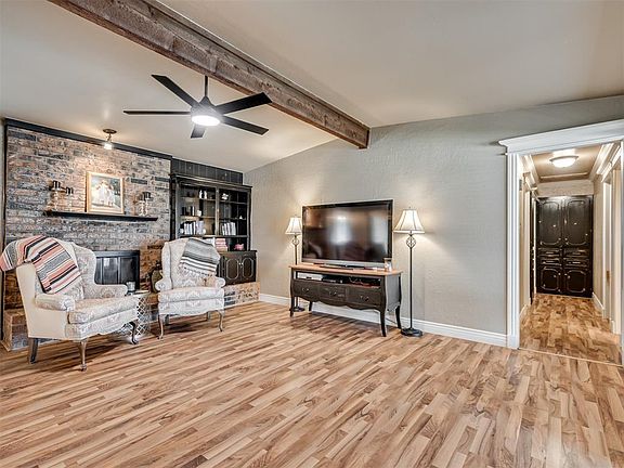 5th image of 1413 Danbury Pl
