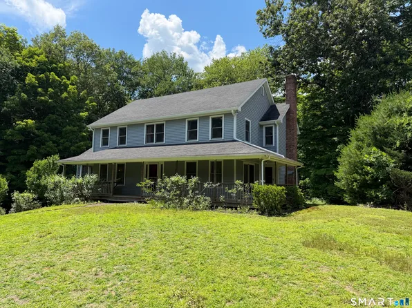 131 Hanover Road, Newtown, CT 06470