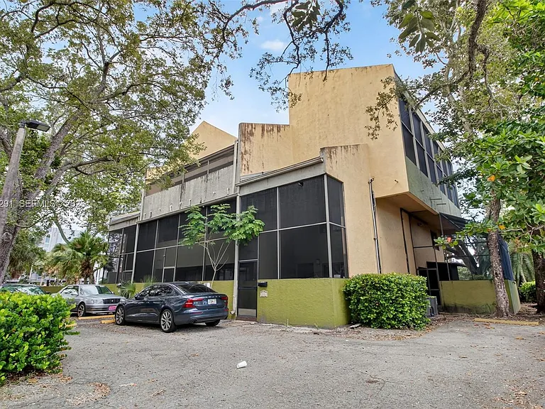 7420 SW 59th Ave #D — Photo 3
