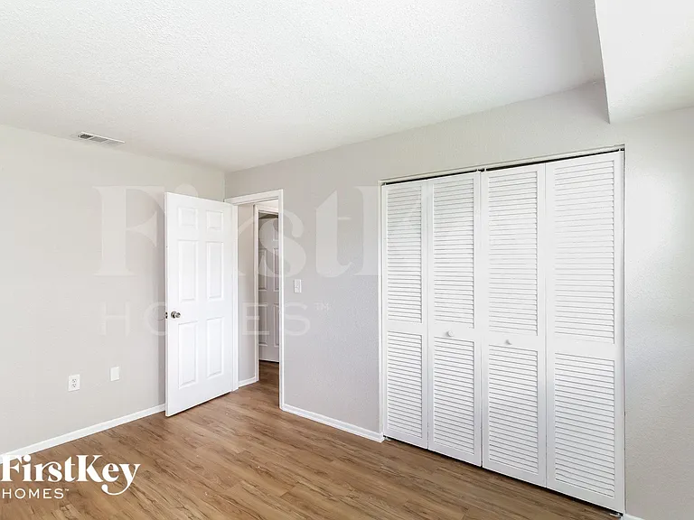2435 Duke Ln — Photo 12