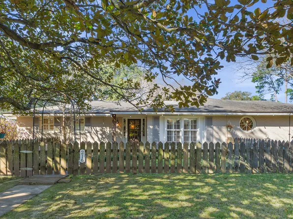 216 Louise Dr, Lafayette, LA 70506