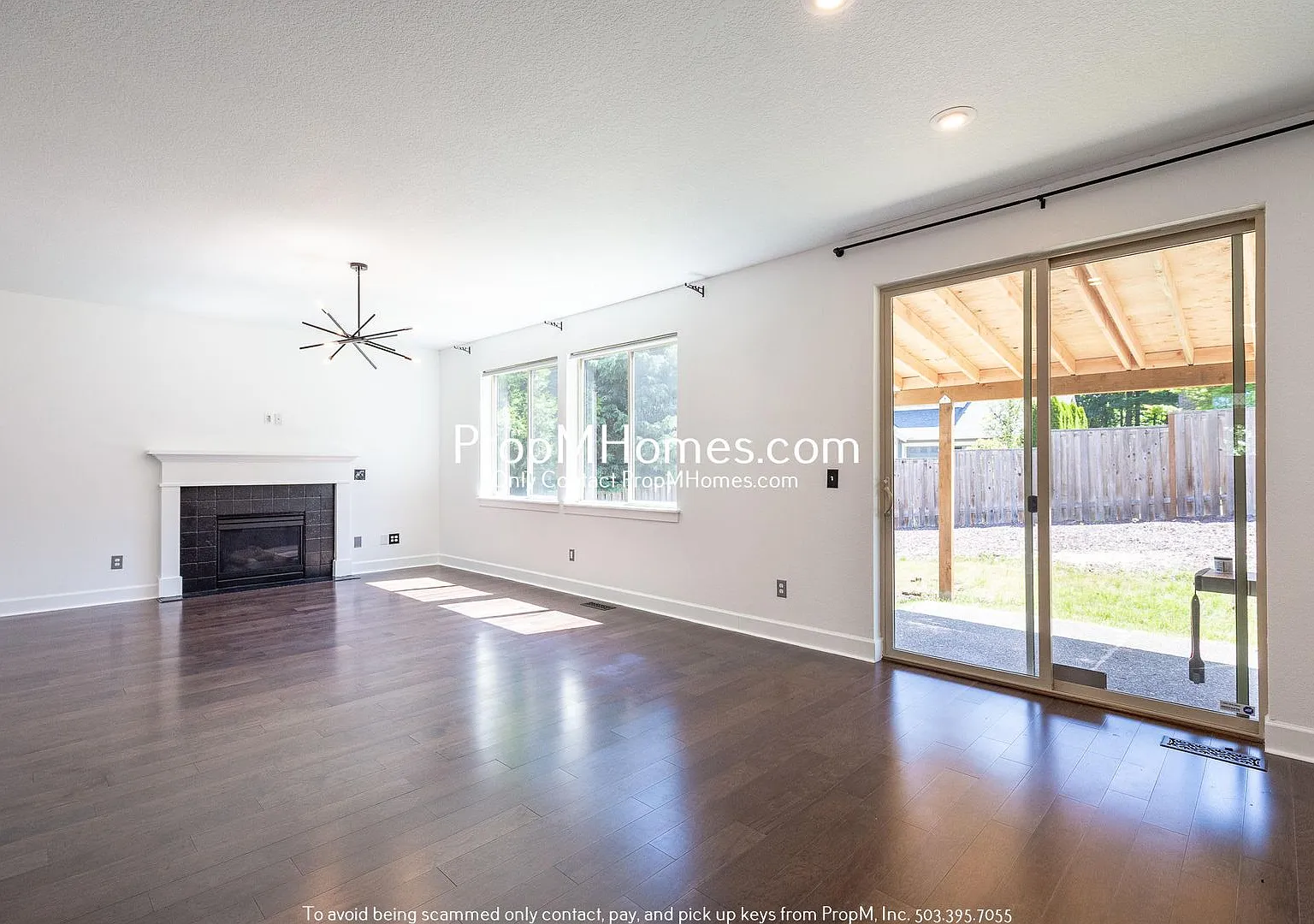 Updated Luxury 4 Bedroom Home on Mount Scott! — Photo 2