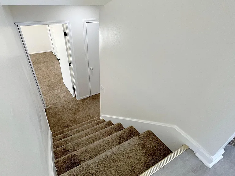 1415 La Chateau Dr — Photo 30