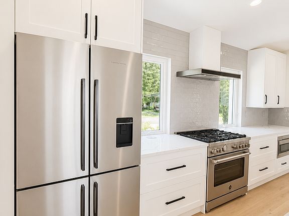 5th image of 8320 NE 148th Pl