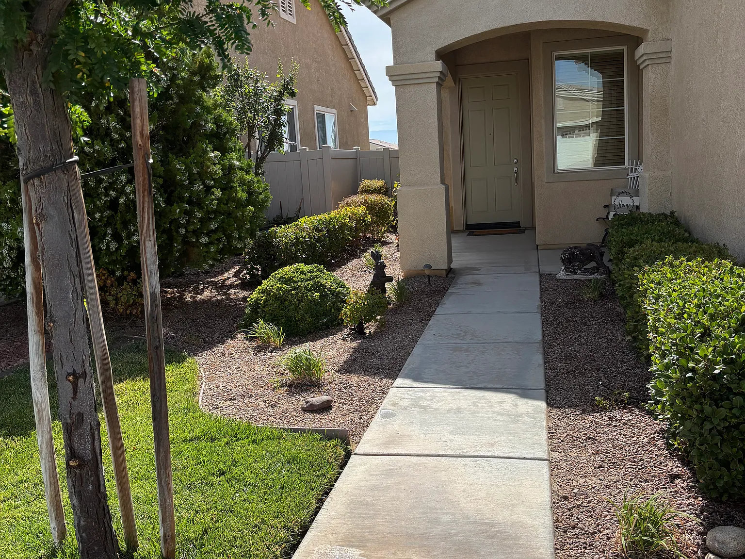 2 bed, 1205 sqft, $2,100 — Photo 2