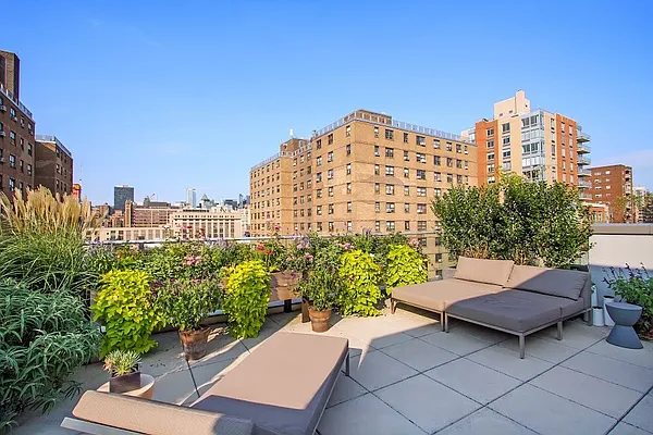 Sold by Compass | media 12