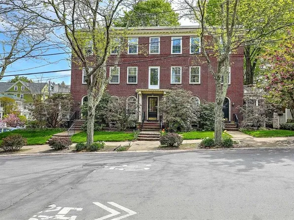 231 Doyle Ave #2R, Providence, RI 02906