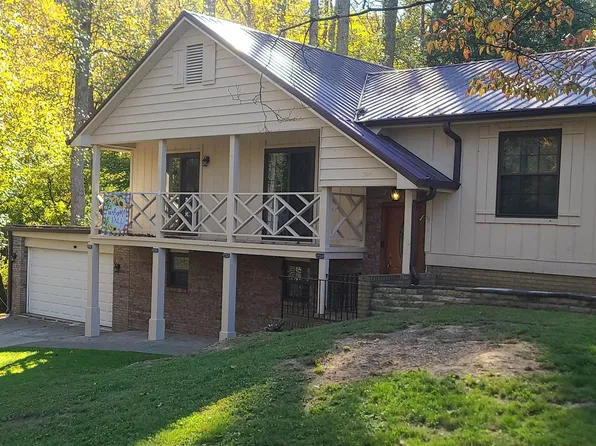 5 Dalvona Ct, Huntington, WV 25704