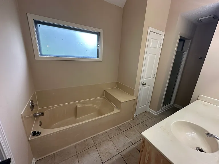 2787 Lanthorn Dr — Photo 12