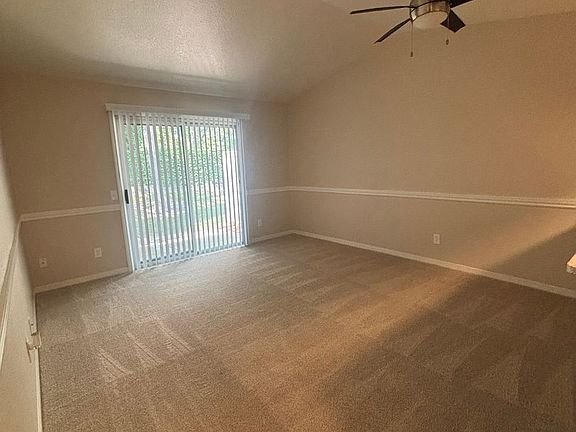 3rd image of 7764 Poplar Ave #6