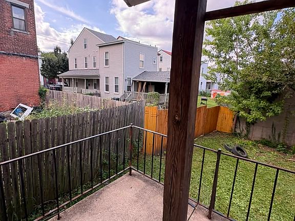 5th image of 122 W 15th St #122