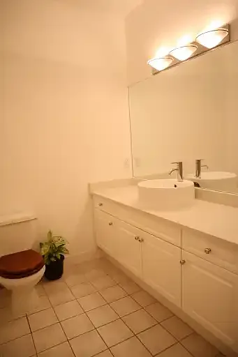 4747 54a St #201 — Photo 11
