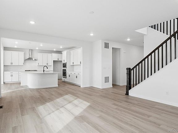 5th image of 790 Lawson Drive