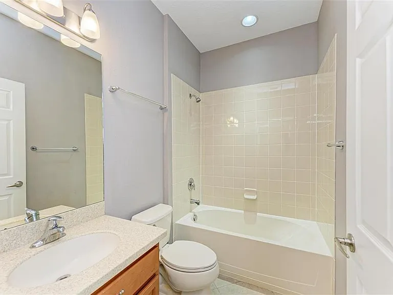 7807 110th Ave E #7807 — Photo 1