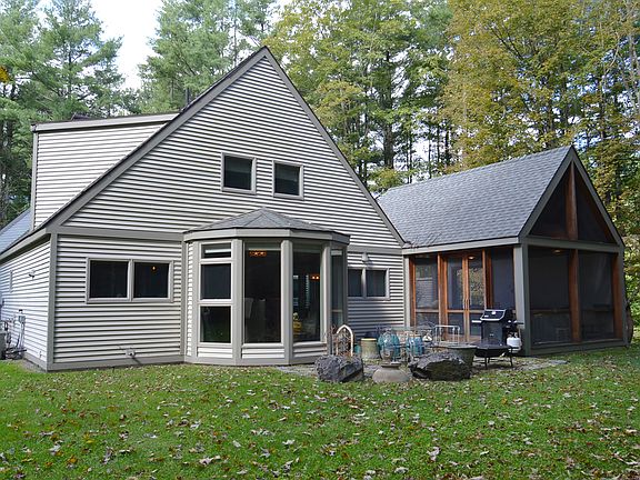 5th image of 82 Arcadia Dr