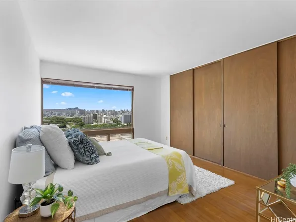 2338 Hoalu Pl, Honolulu, HI 96822