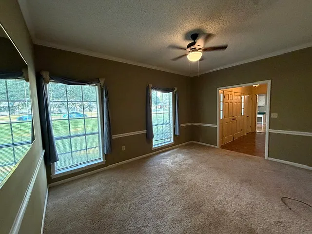 202 Adams Dr — Photo 10