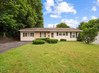 504 Deerwood Rd, Utica, NY 13502