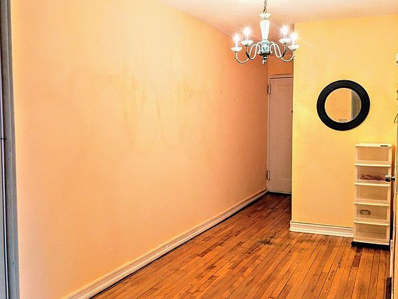 4th image of 3925 51st St APT 2D