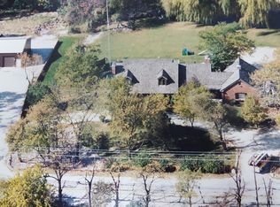 8600 S County Line Rd, Burr Ridge, IL 60527