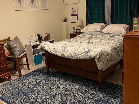 Master bed with bathroom