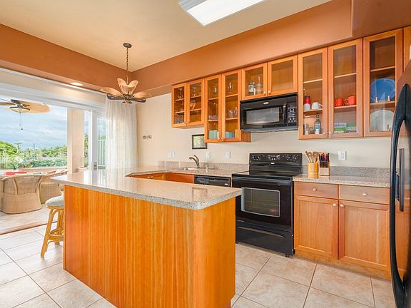 4th image of 78-6721 Alii Dr Penthouse 2-101