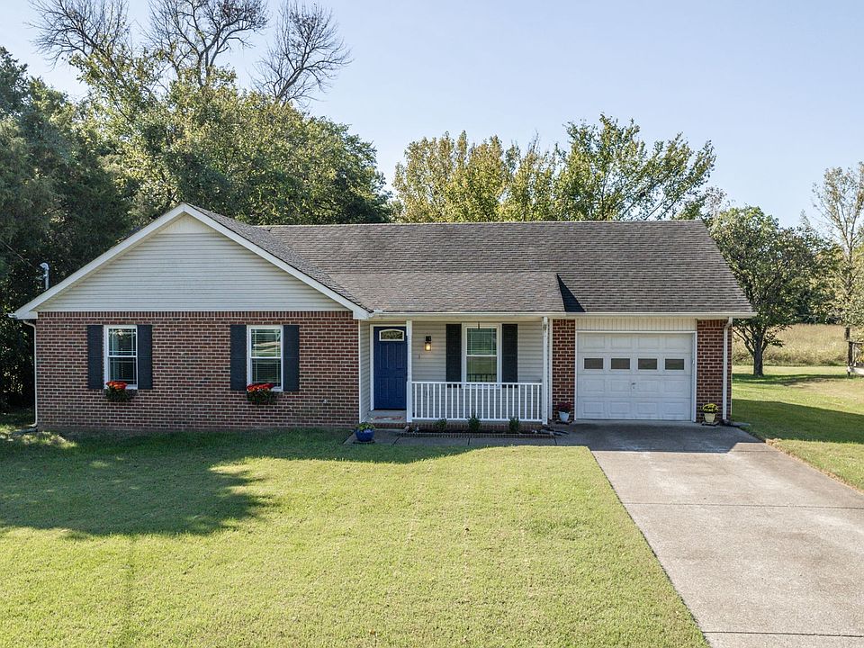 1st image of 822 Southwoods Dr