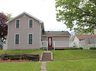 212 E Washington St, Shell Rock, IA 50670