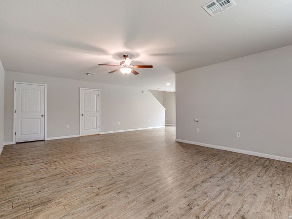 5th image of 10302 Relic Oaks