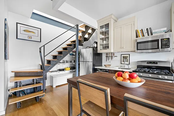 Rented by Corcoran | media 25