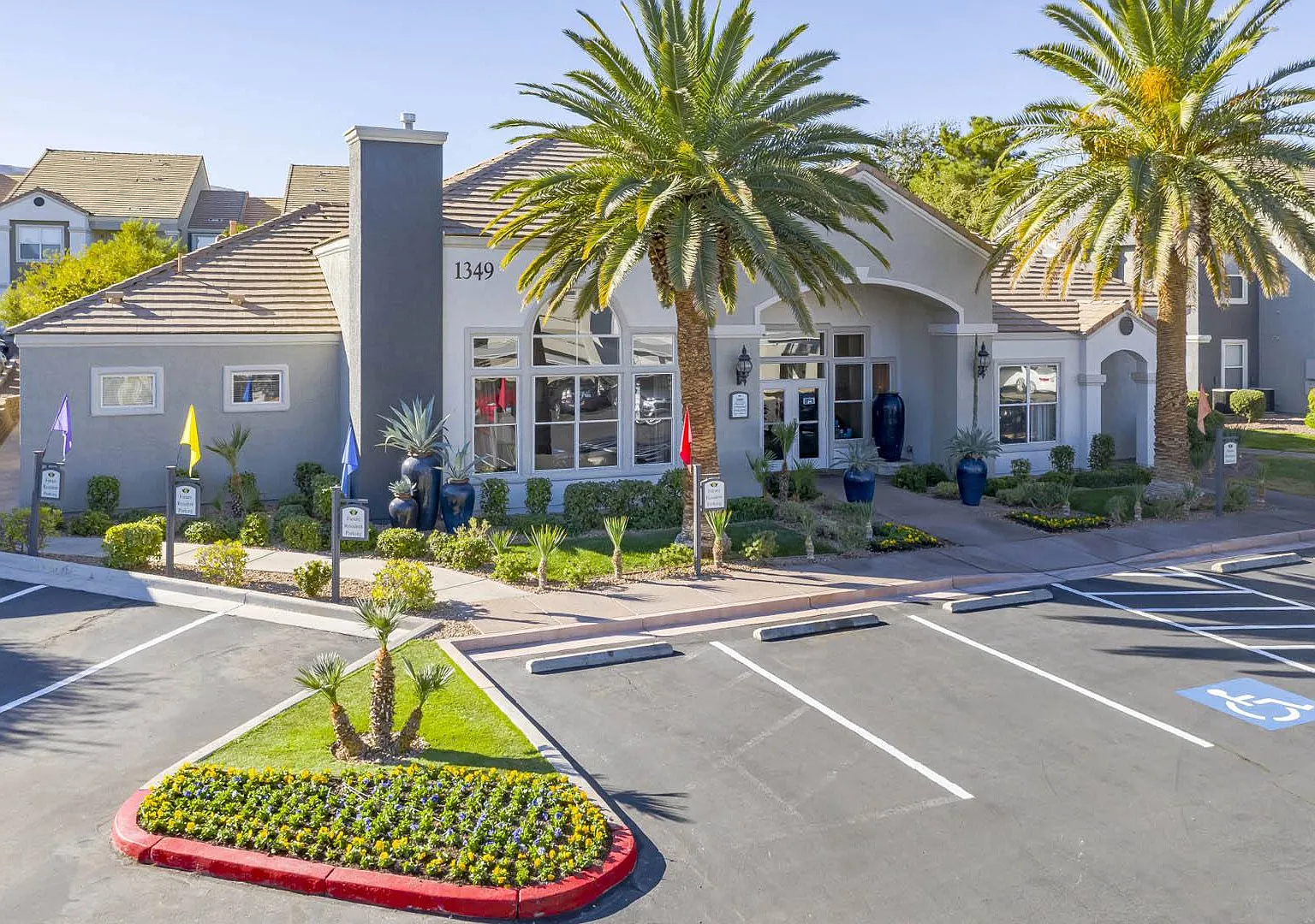 Bella Terra Apartments — Photo 4