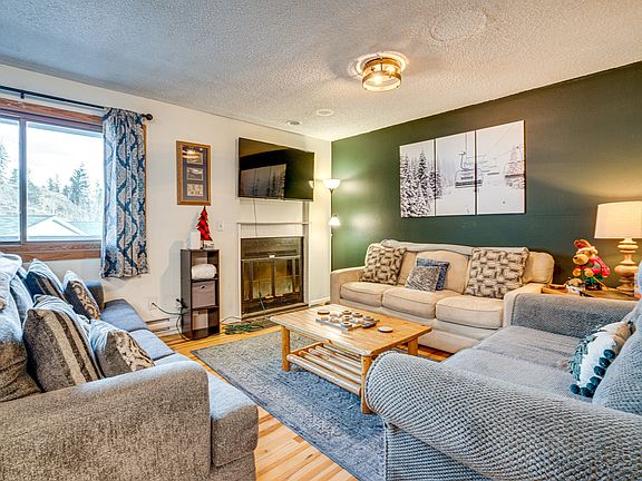 4th image of 110 Forest Dr APT E