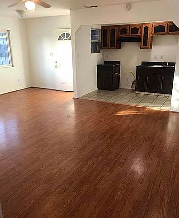 4th image of 1242 W 59th Pl
