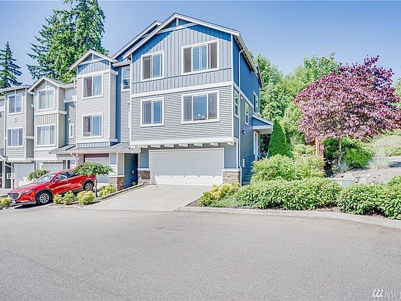 End unit adds to privacy, with more windows for extra natural light.