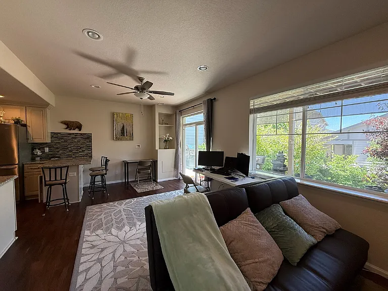 5047 S Versailles Cir — Photo 30