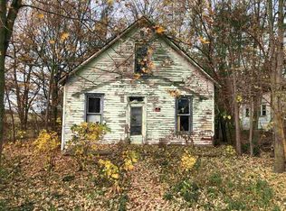 406 S Logan St, Idaville, IN 47950