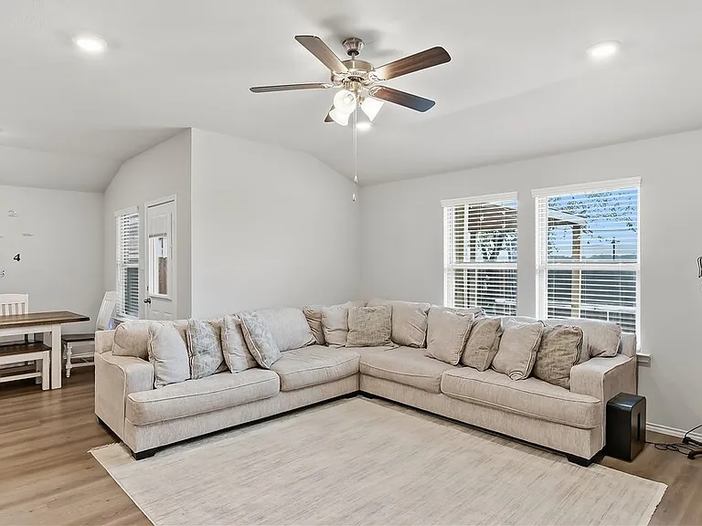 2506 River Way Dr — Photo 7