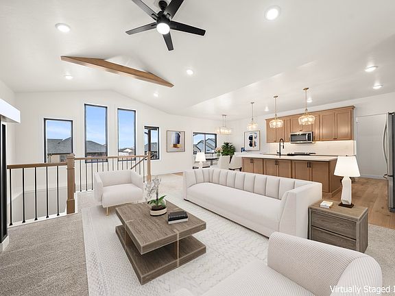 3rd image of 5504 E Daybreak Cir