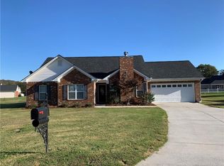 308 Hillside Dr SW, Calhoun, GA 30701