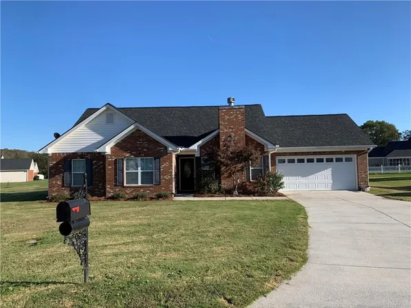 308 Hillside Dr SW, Calhoun, GA 30701