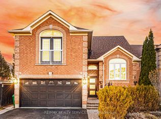 118 Van Scott Dr, Brampton, ON