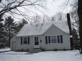 7 Ferncrest Dr, East Hartford, CT 06118