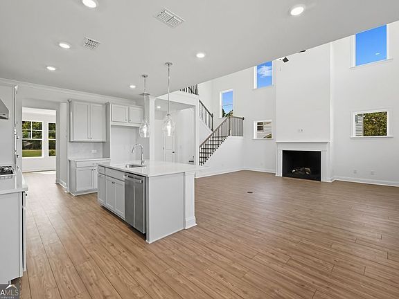 6th image of this home