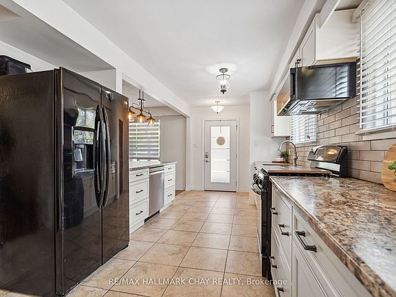 4th image of 257 Edgehill Dr