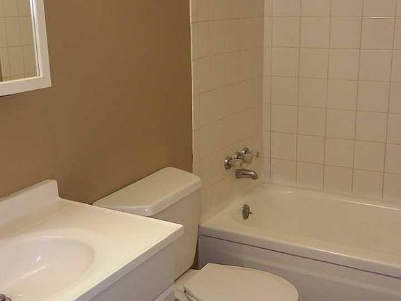 4th image of 6126 Plymouth Ave APT 2