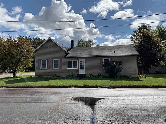 2nd image of 315 E Sumner St