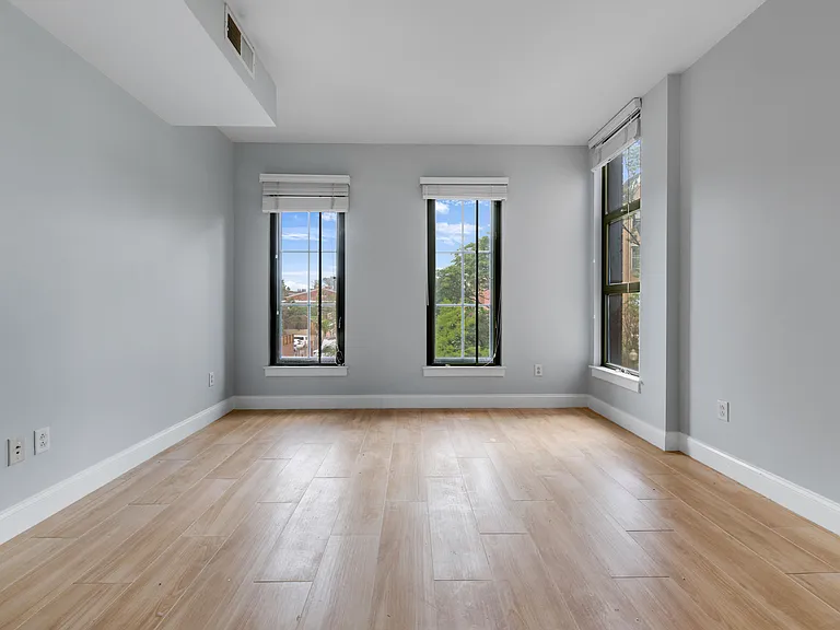 910 M St NW #312 — Photo 5