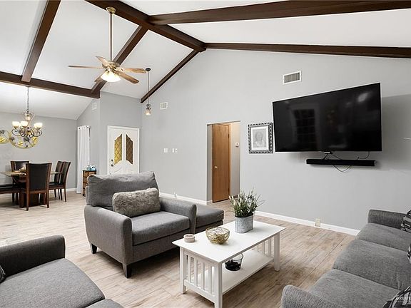2nd image of 5921 Heron Ct